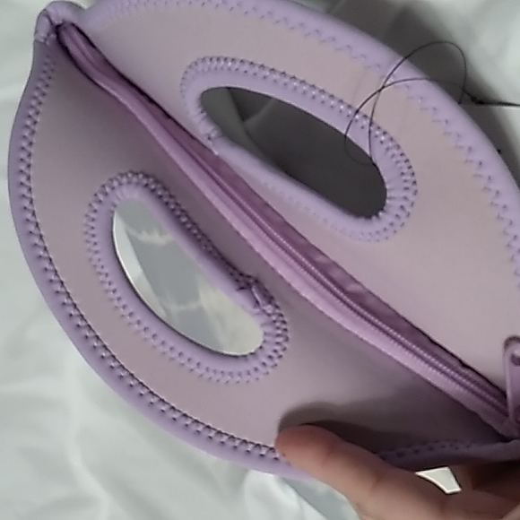 Built Rambler Lunch Bag  12 x 9.5 x 6 inches in Purple & White. - Picture 5 of 8